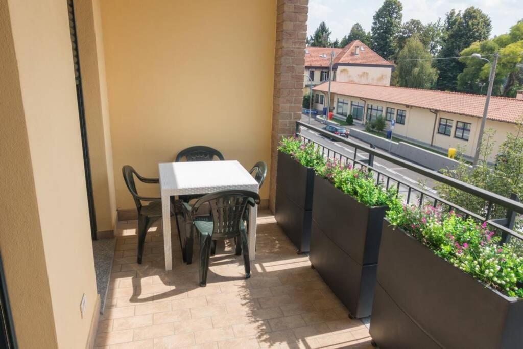 Apartment Victoria, Cozy Studio Flat Near Leonardo Academy Сесто Календе Екстериор снимка